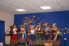 Jesienne spotkania z muzyk i folklorem w Zawadce
