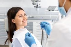 Oferta zabiegw kliniki dentystycznej - sprawd jak moesz poprawi zdrowie i wygld swojego umiechu.