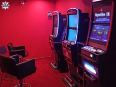 Policja zabezpieczyła nielegalne automaty do gier