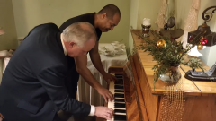 Janusz Rosłan miał okazję zagrać z pianistą Robertem Osamą