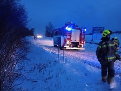 Zimowa aura daje si we znaki. Dwie kolizje w cigu kilkudziesiciu minut