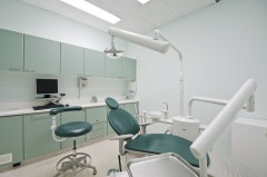 Top 3 marki sprzętu stomatologicznego - co wybierają nowoczesne kliniki?