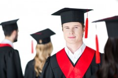 Studia licencjackie i praca - czy da się to pogodzić? Praktyczne porady i wskazówki