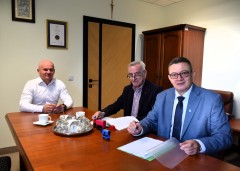 Frampol inwestuje w&nbsp;infrastruktur� drogow�