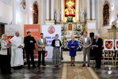 Wokalny debiut m�odej instrumentalistki