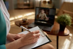 Psychoterapia online - gdy trudno znaleźć pomoc blisko miejsca zamieszkania