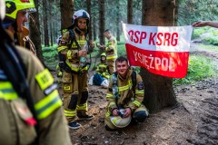 Druhowie z powiatu zdobyli Śnieżnik w pełnym umundurowaniu. Wszystko dla chorych na nowotwory krwi