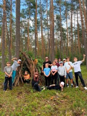 Dzieci zdobywały survivalowe umiejętności