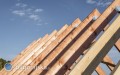 Jak wybra� odpowiednie z��cza ciesielskie do wi�by dachowej?