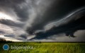 Niebezpieczna pogoda w&nbsp;poniedzia�ek. Mo�liwe gwa�towne burze, grad i&nbsp;silny wiatr